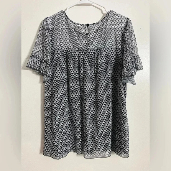 Max Studio women’s black and white blouse size large - Picture 6 of 10